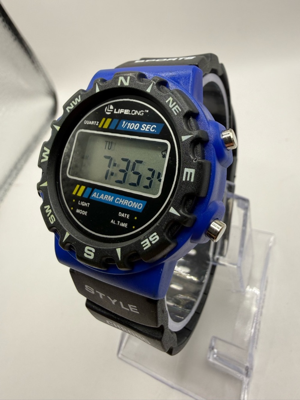 Lifelong Sports Style Digital Watch Alarm Chrono 1/100 Sec. Blue & Black - Picture 7 of 9